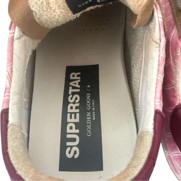 Golden Goose Superstar Sneakers
Size 38 - Picture 6 of 7